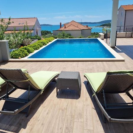 Croatica Suites Podsolarsko Sibenik Bagian luar foto