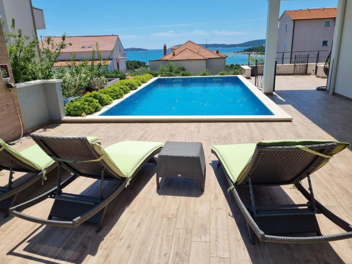 Croatica Suites Podsolarsko Sibenik Bagian luar foto