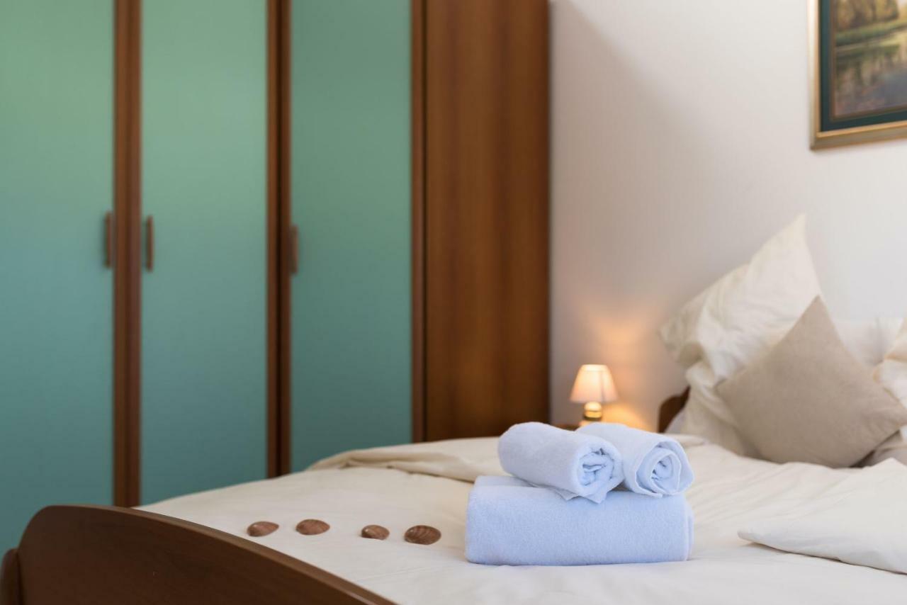 Croatica Suites Podsolarsko Sibenik Bagian luar foto