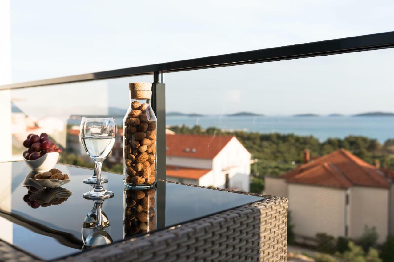 Croatica Suites Podsolarsko Sibenik Bagian luar foto