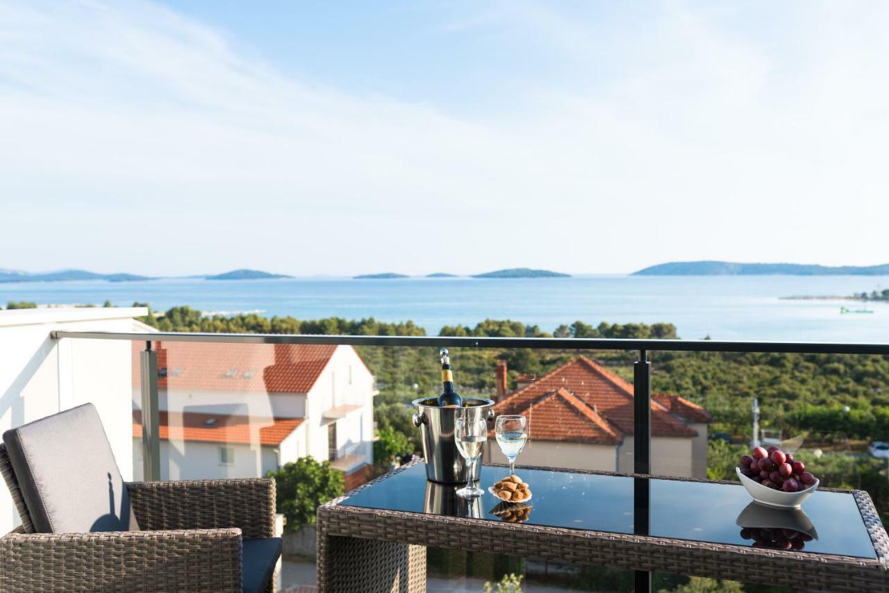 Croatica Suites Podsolarsko Sibenik Bagian luar foto
