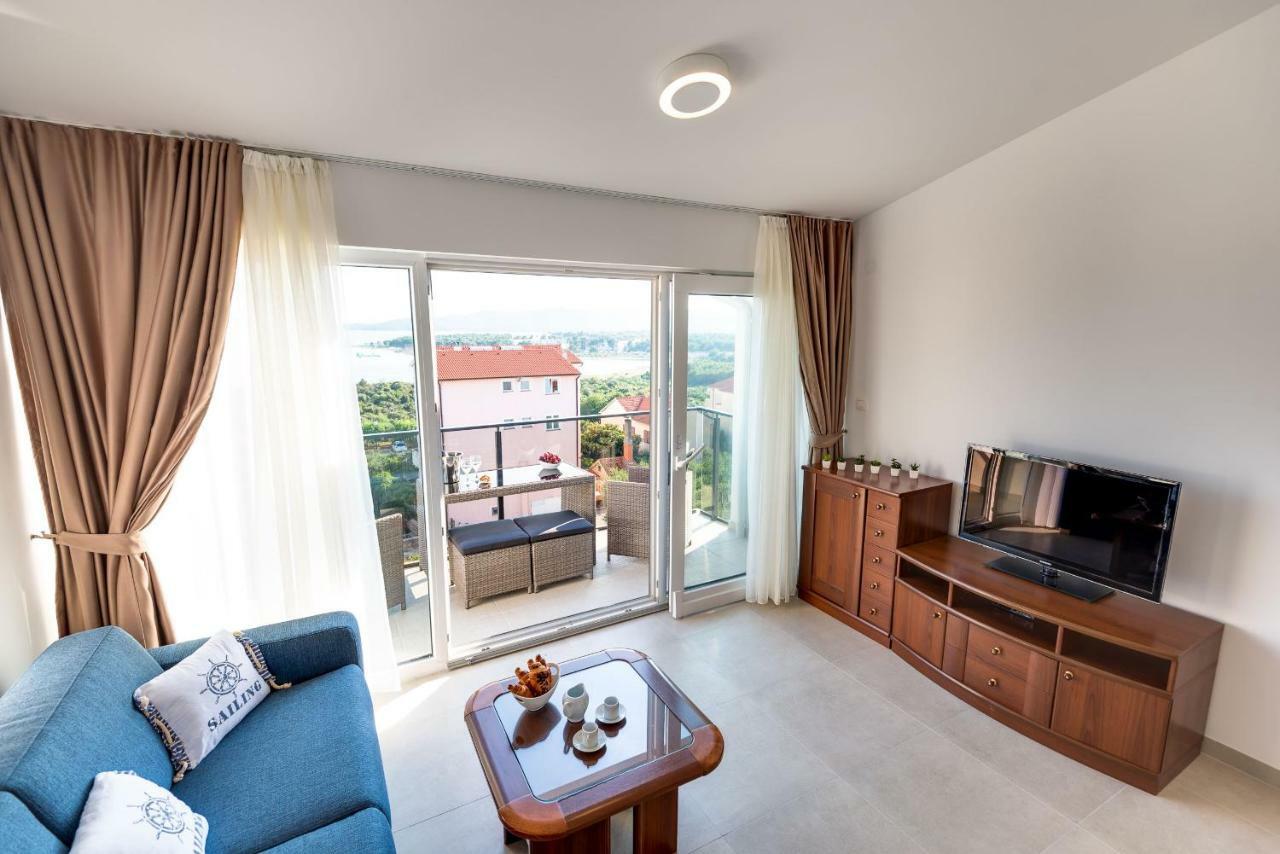 Croatica Suites Podsolarsko Sibenik Bagian luar foto